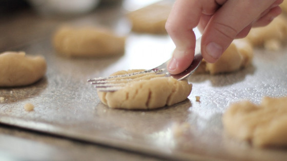 The benefits of baking with preschoolers 