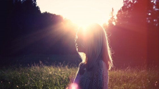 How to Use Energy Healing to Lift Your Vibe and Thrive 