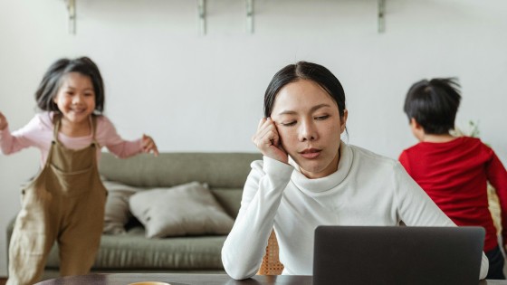 The Working Parent's Guide to Setting Boundaries Without Guilt