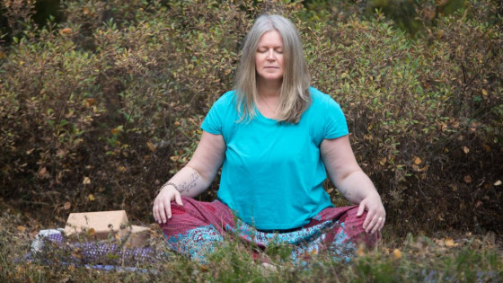 Mångfald, jämlikhet och inkludering i yoga