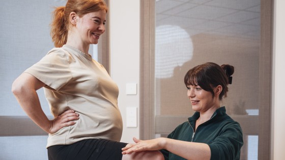 Liitoskivut raskausaikana | Tunnista, hoida ja helpota kipua