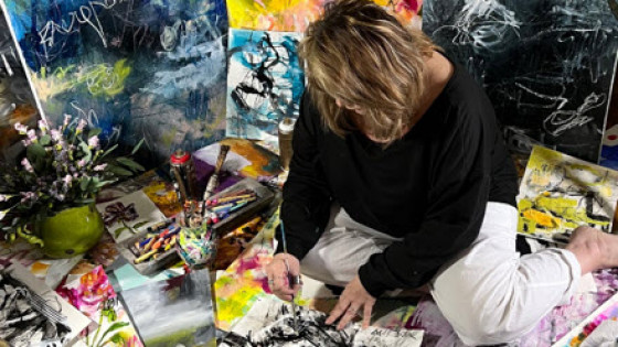 Our Inner Unique Story:  Unleashing Artistic Expression through Personal Style 