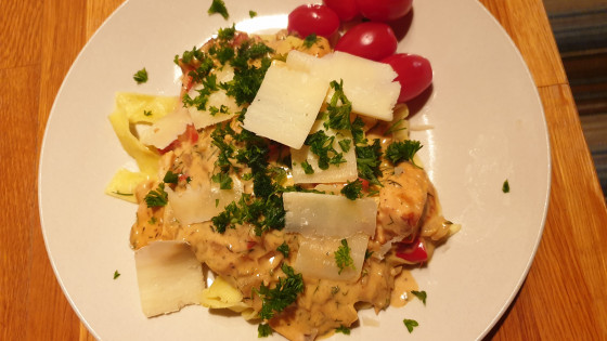 Färsk pasta med laxsås